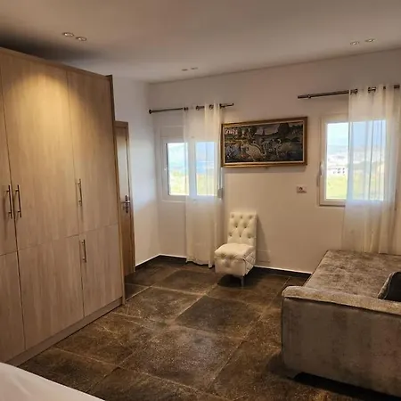Blissful Oasis Retreat